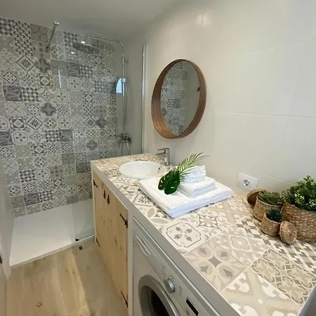 Old Town With Sea Views Portonovo Apartment *